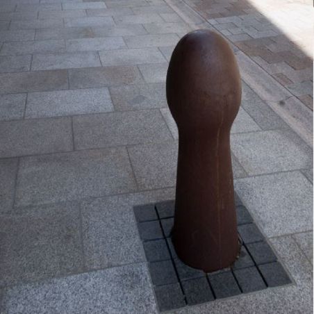 Antony Gormley Bollard Penis