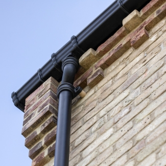 Cast Iron Style Plastic Guttering
